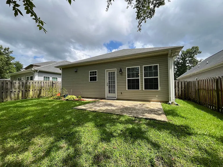 1934 Kenlock Dr — Photo 15