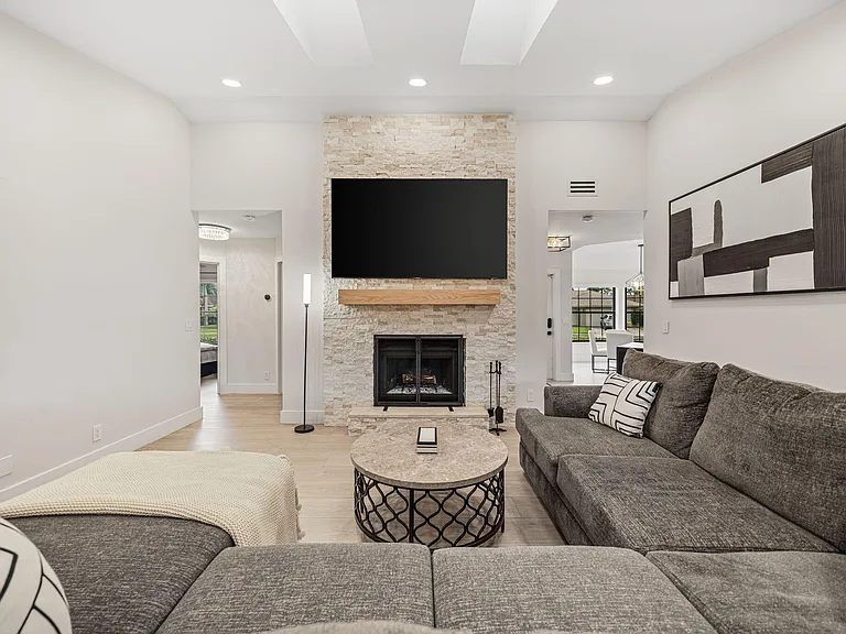 13571 Jonquil Pl — Photo 16