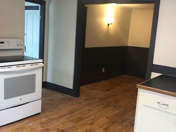 3rd image of 78 South St #202
