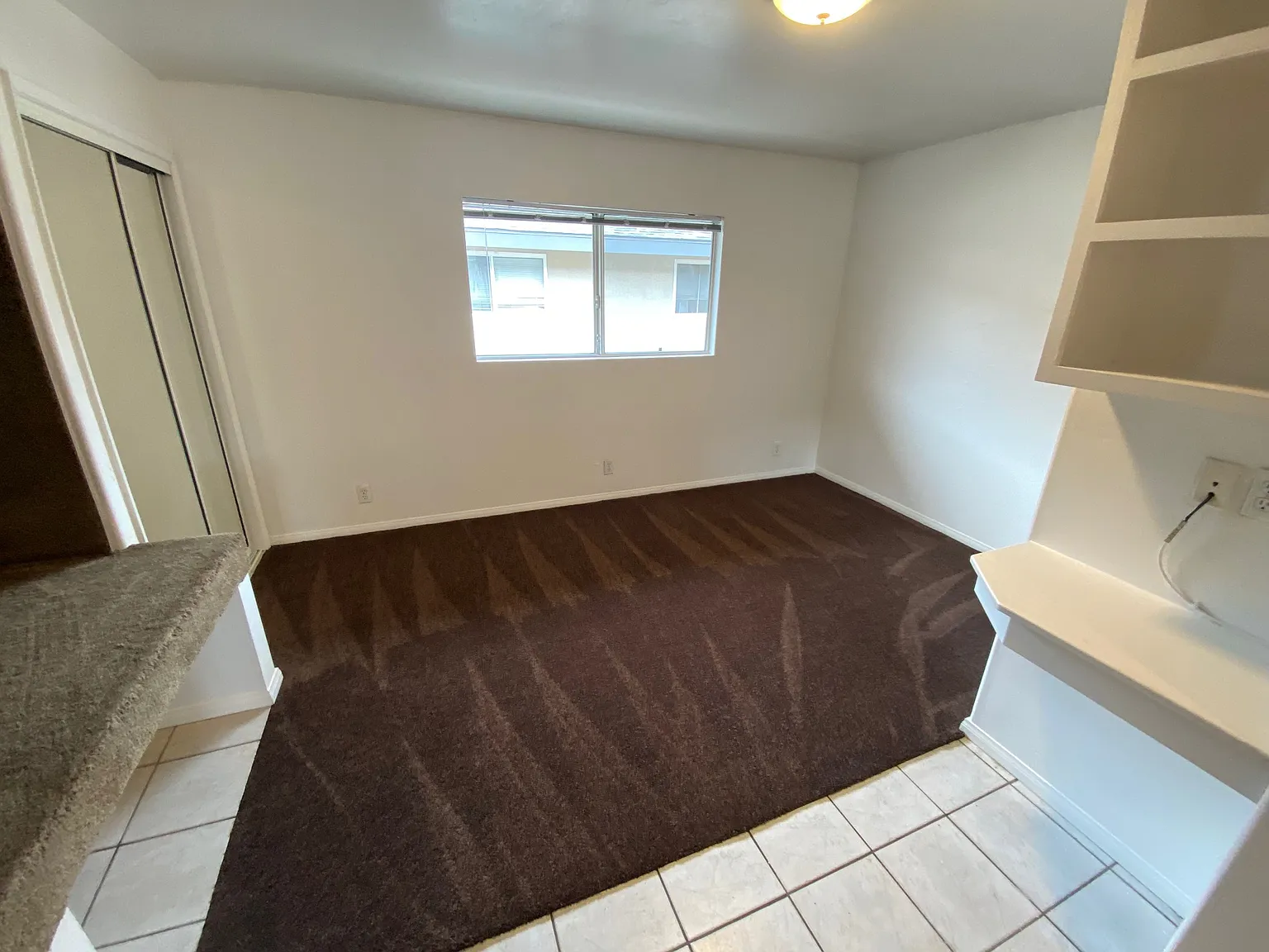 2 bed, 900 sqft, $5,200 — Photo 4