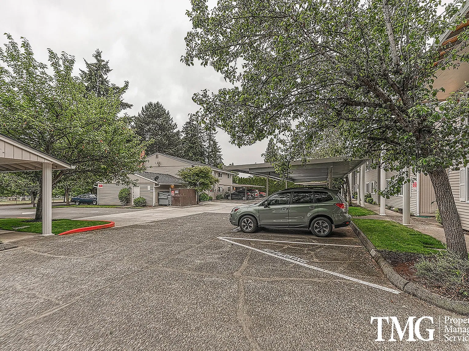 Edgewood Apartments in Vancouver, WA - 2 Bedrooms and 1 Bath — Photo 1