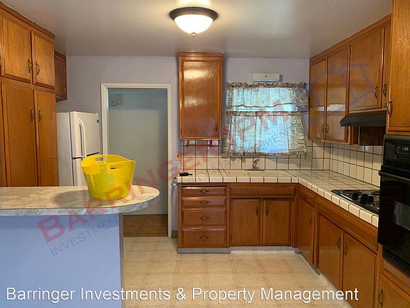 3rd image of 2621 Balboa Dr