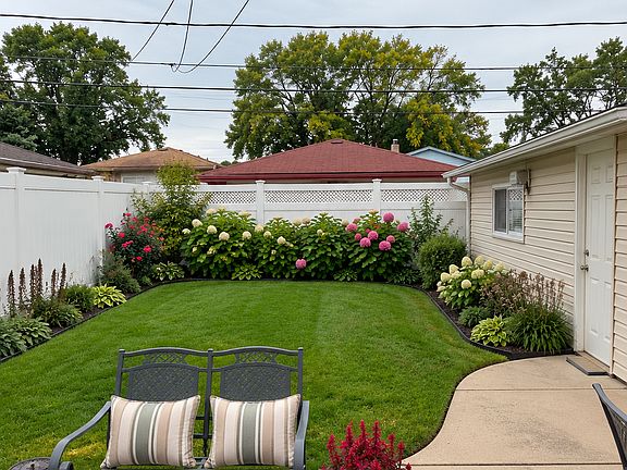 3rd image of 2725 W 86th St