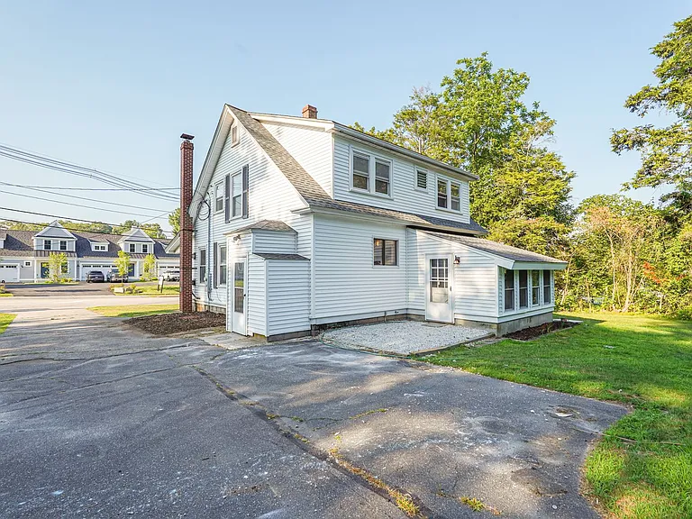 84 E Main St — Photo 48