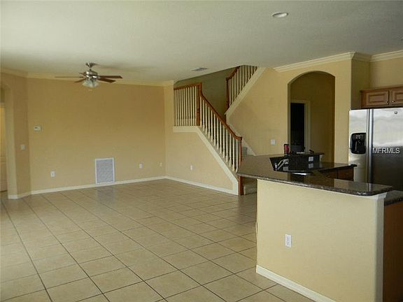 5th image of 1760 Scarlett Ave