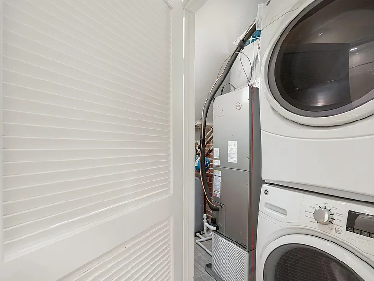 26 Florida Ave NE #2 — Photo 8