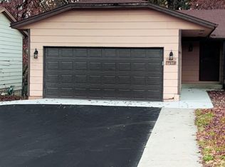 17474 Sunray Cir SW, Prior Lake, MN 55372