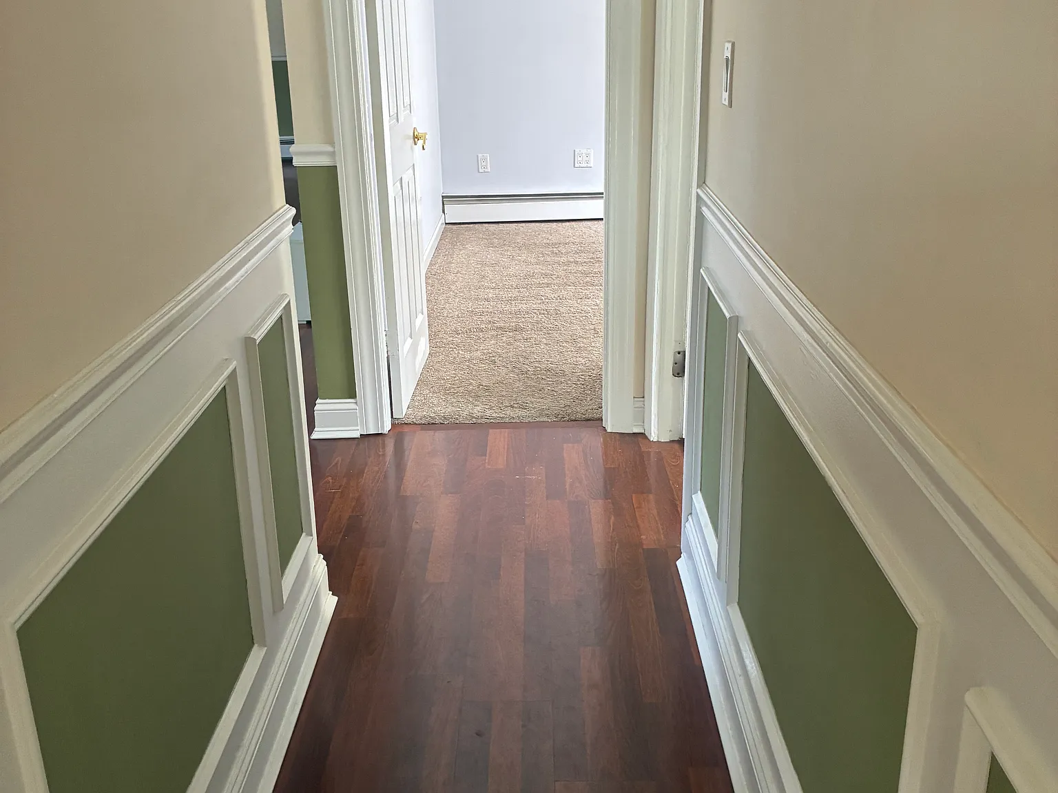5 bed, 2500 sqft, $3,600 — Photo 4