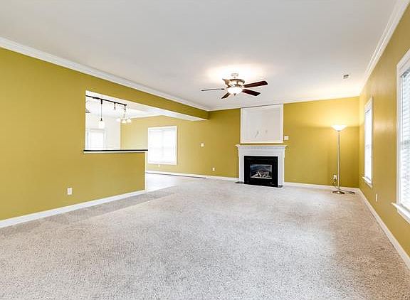 3rd image of 1212 Cole Blvd