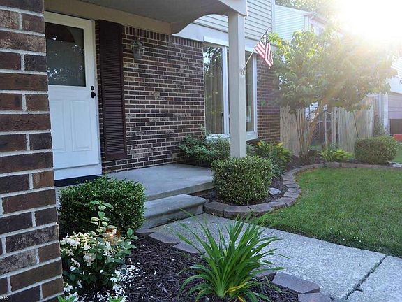 5th image of 50419 Baytown Dr