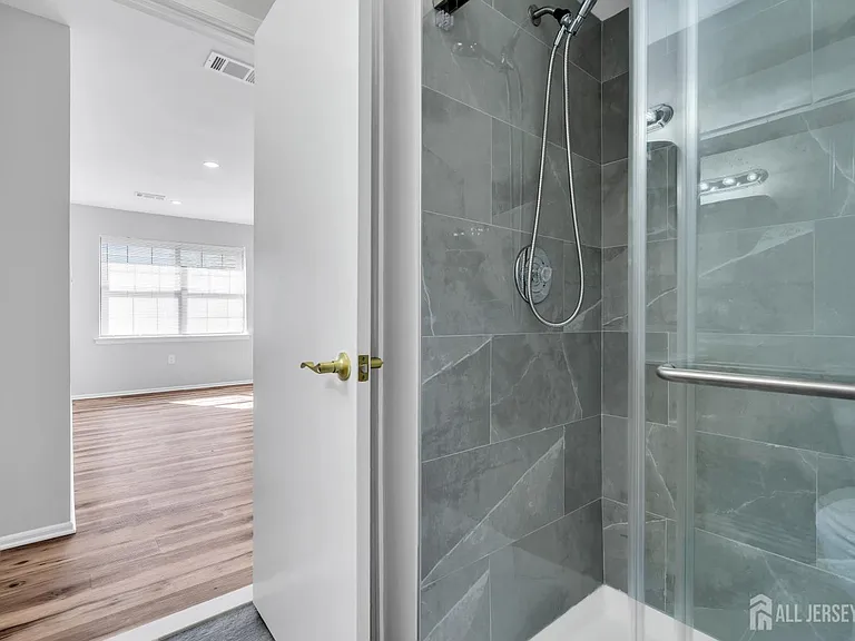 812 Green Hollow Dr — Photo 22