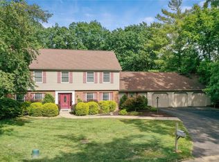 14610 Adgers Wharf Dr, Chesterfield, MO 63017