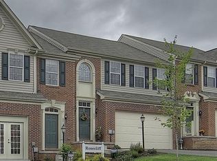 8045 Hinsdale Ln, Mc Donald, PA 15057