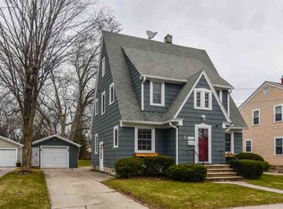 1255 Eliza St, Green Bay, WI 54301