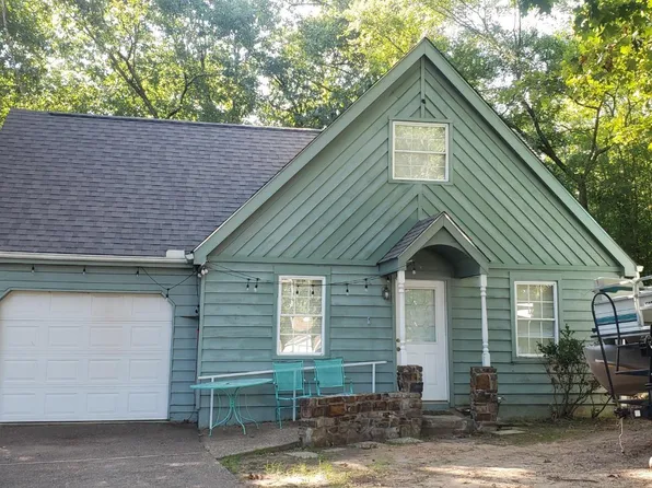 135 Houston Dr, Hot Springs, AR 71913
