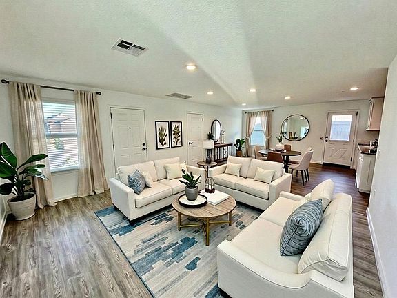 2nd image of 4546 Glades Way