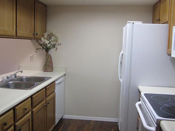 3rd image of 633 W Southern Ave Unit 1183