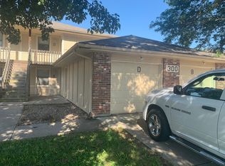 300 Sky Vue Dr APT B, Raymore, MO 64083