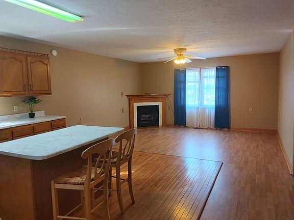 4th image of 1419 39th St