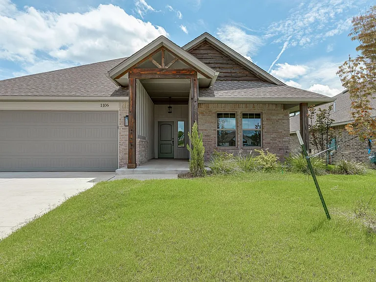 1106 Azalea Farms Rd — Photo 4
