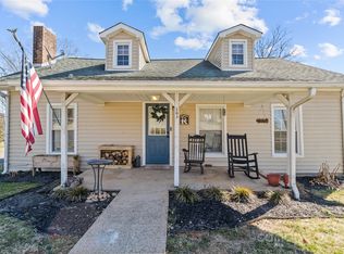 203 Salem Rd, Morganton, NC 28655