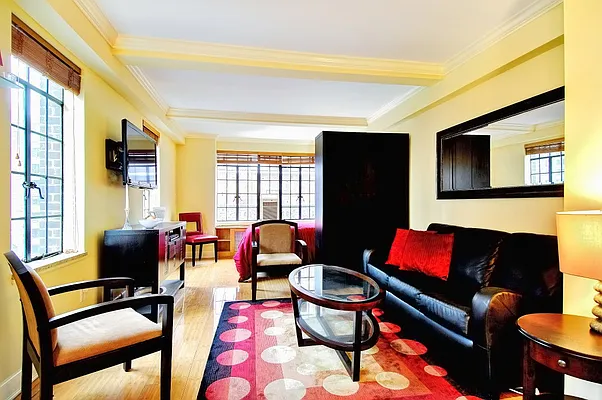 Rented by City Connections Realty | media 2