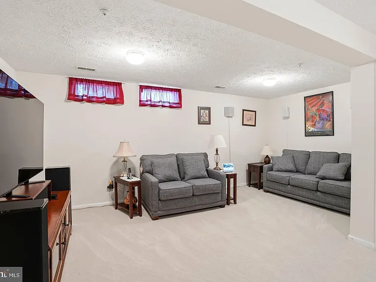 8016 Brightlight Pl — Photo 28
