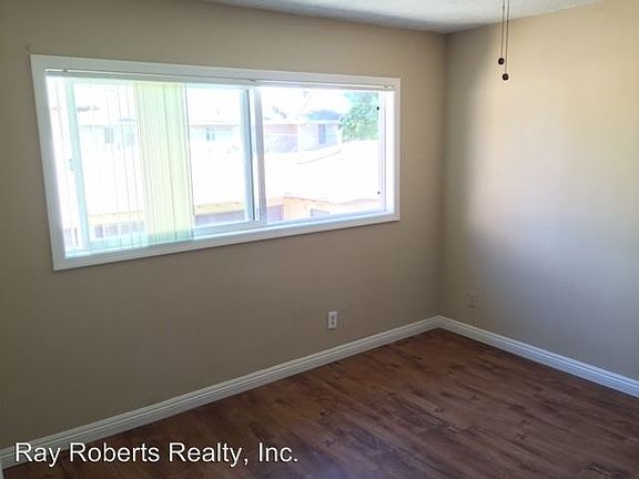 4th image of 11727 1/2 216th St