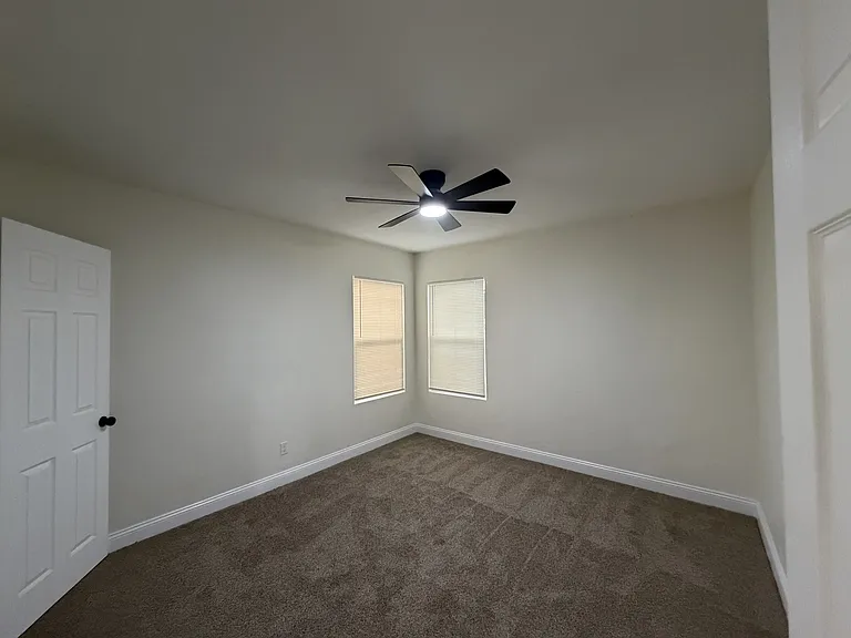 1207 El Tejon Ave #1 — Photo 6