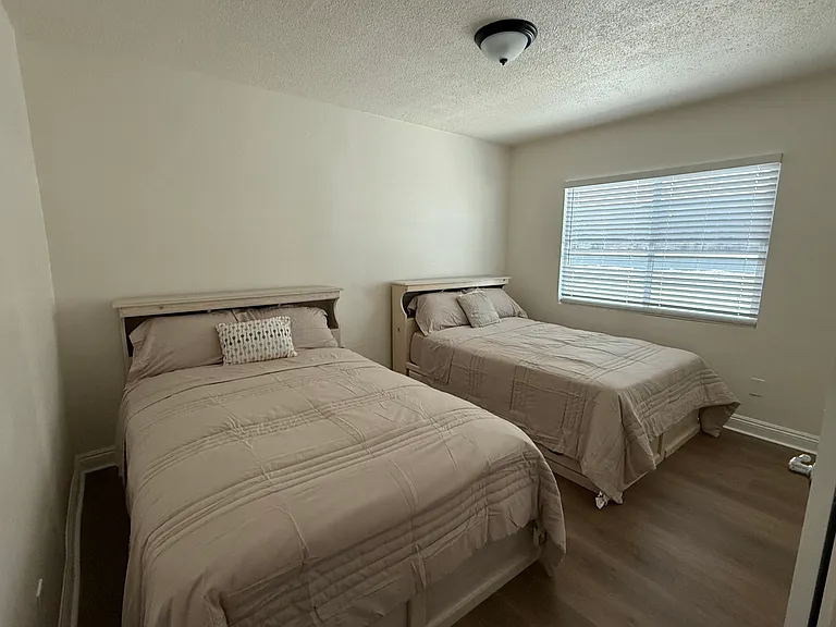 14613 Piuma Ave — Photo 26