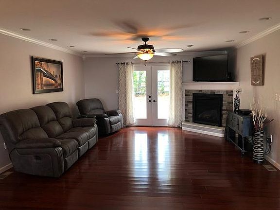 5th image of 1917 Smokey Meadows Dr