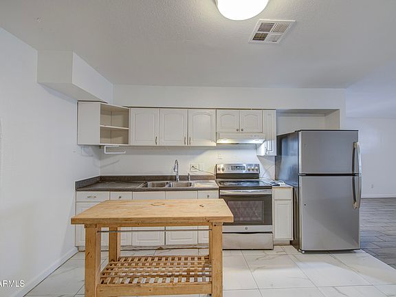 5th image of 6071 W Osborn Rd