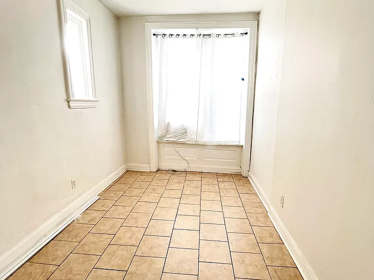 1613 N Allison St #1 — Photo 2