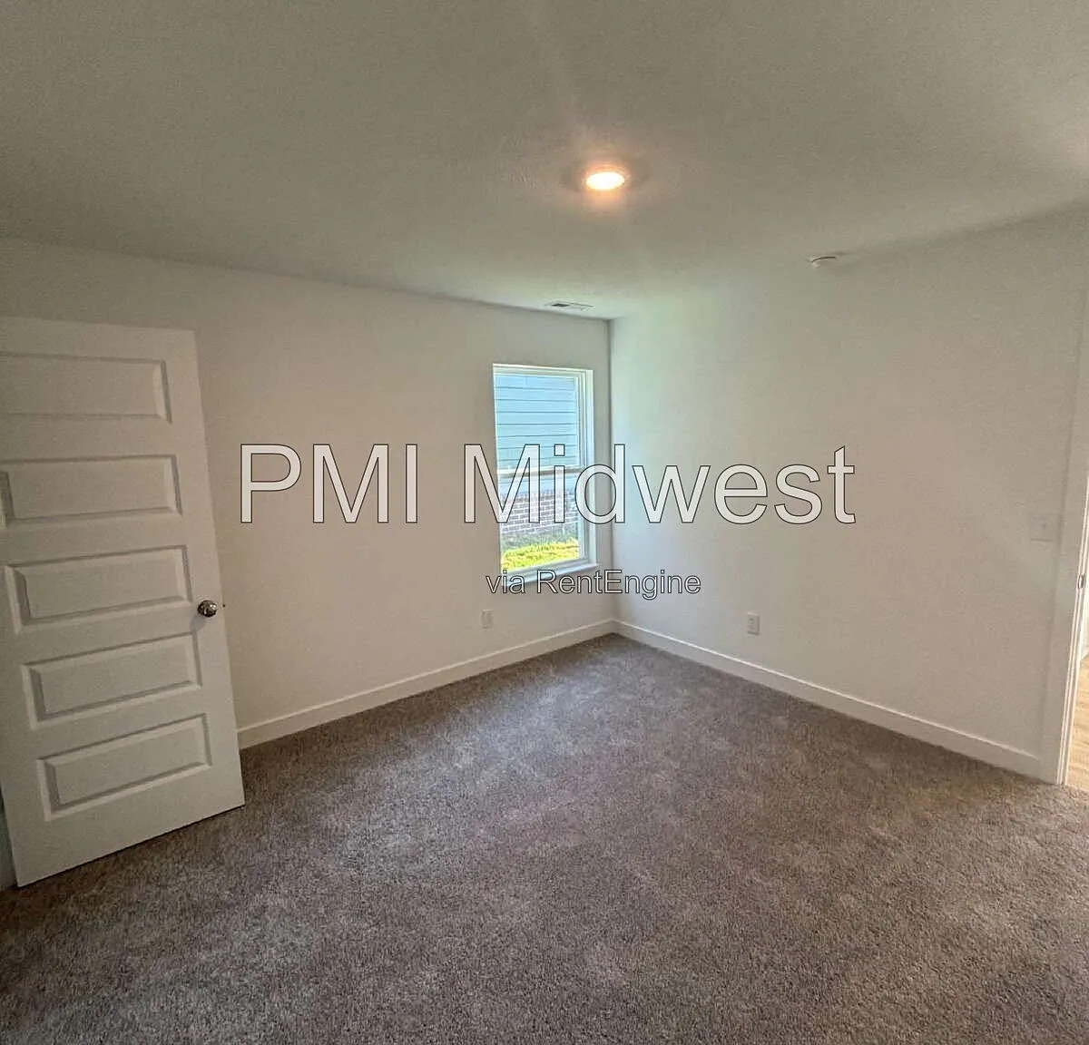 3 bed, 2.0 bath, $1,849 — Photo 3