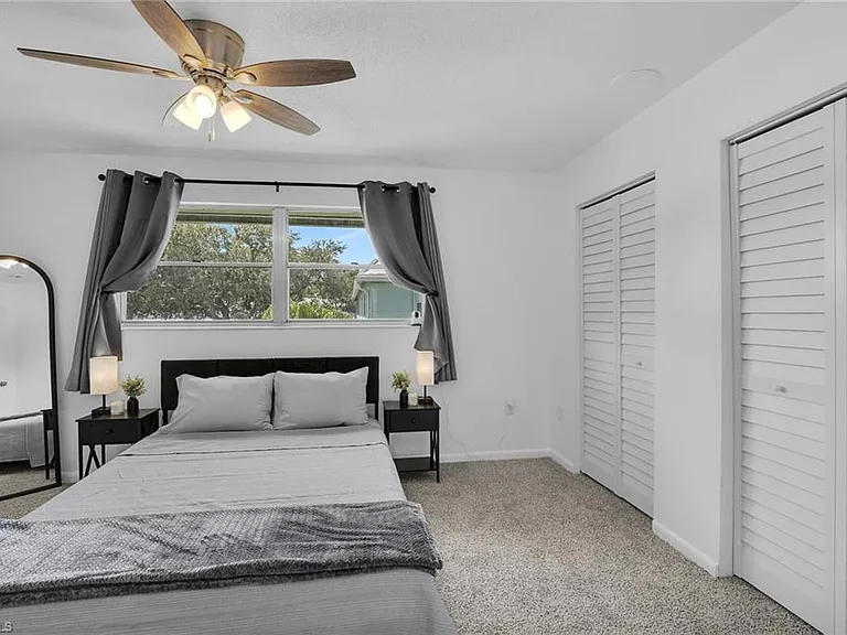 3225 E Riverside Dr — Photo 11