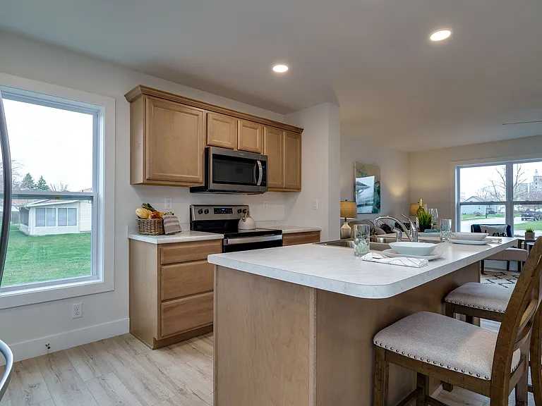 211 Jefferson St — Photo 10