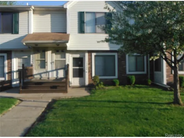 17430 Utica Oaks Ln photo 1