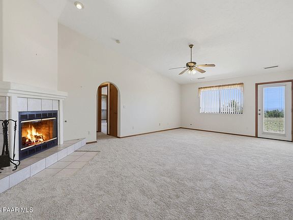 5th image of 849 W Barbara Rd