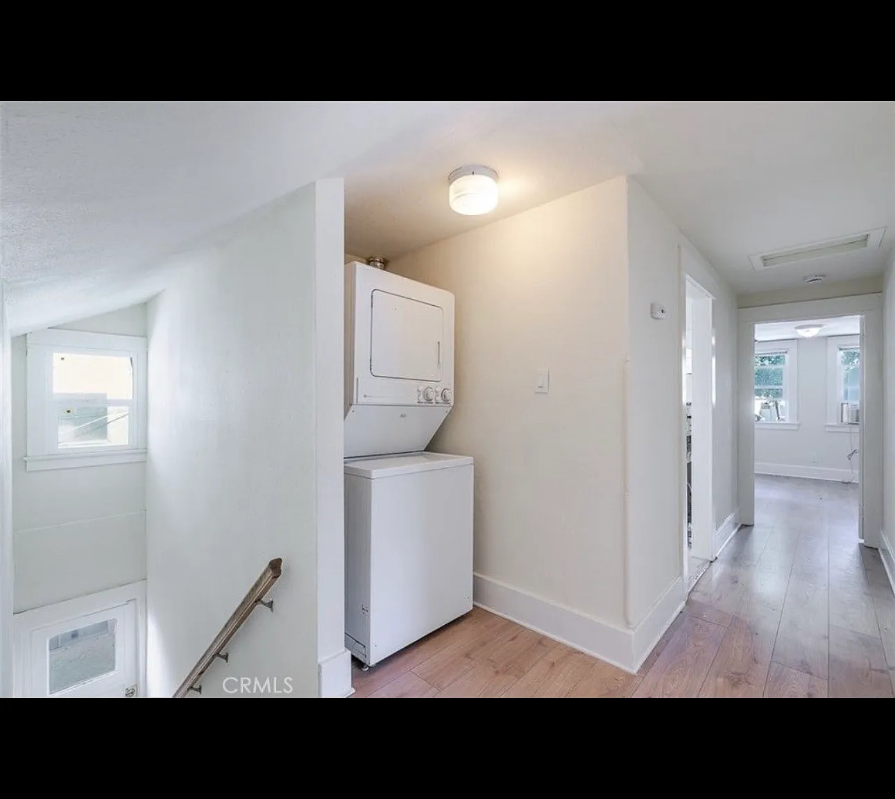 2 bed, 700 sqft, $2,400 — Photo 1