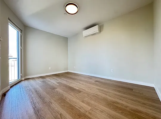 Rented by Zjama Realty Corp | media 6