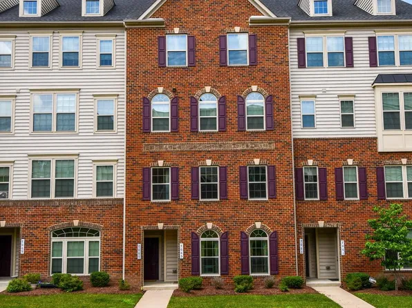7065 Darbey Knoll Dr, Gainesville, VA 20155