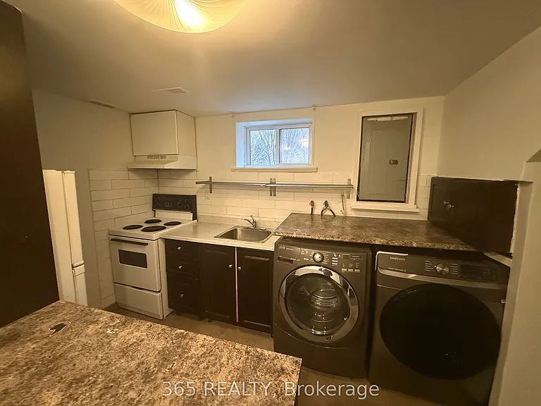 202 Renforth Dr #BASEMENT — Photo 7