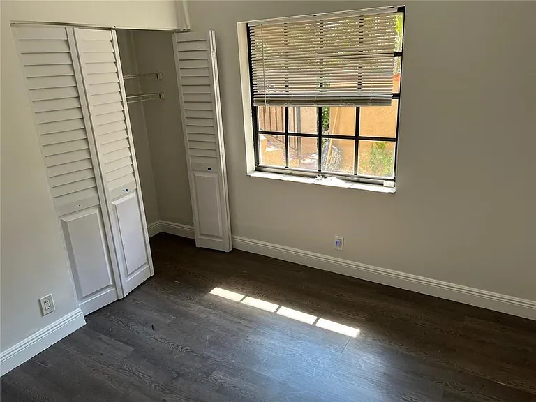 9015 W Sunrise Blvd — Photo 22
