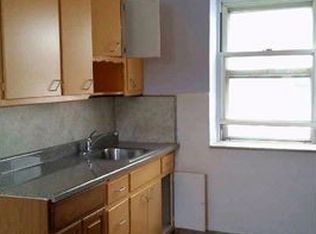 2156 E 1st St, Brooklyn, NY 11223