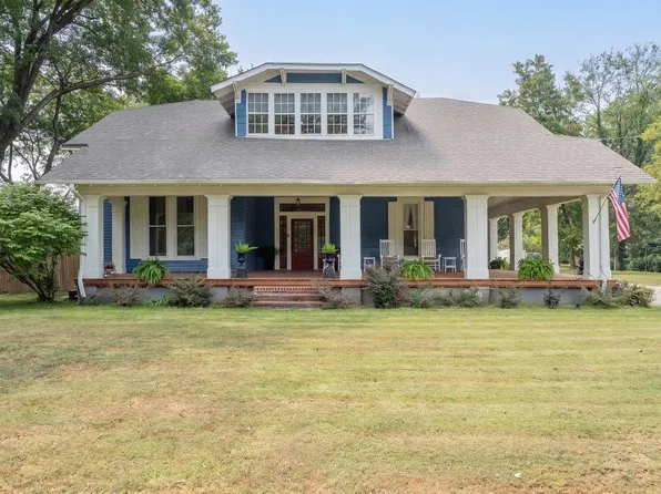 843 S Main St, Covington, TN 38019