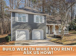 525 Allana Dr, Stone Mountain, GA 30087