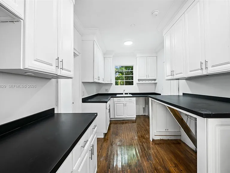 1545 Meridian Ave — Photo 42
