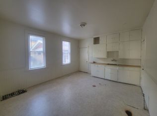 2235 S 20th St, Milwaukee, WI 53215