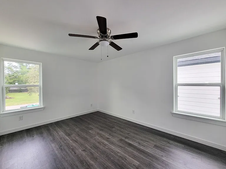 8122 Sterlingshire St #A — Photo 13