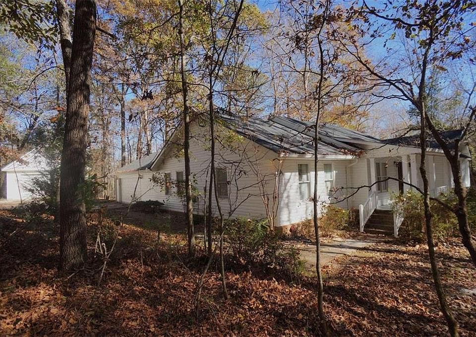 1st image of 3276 Creekside Dr SE